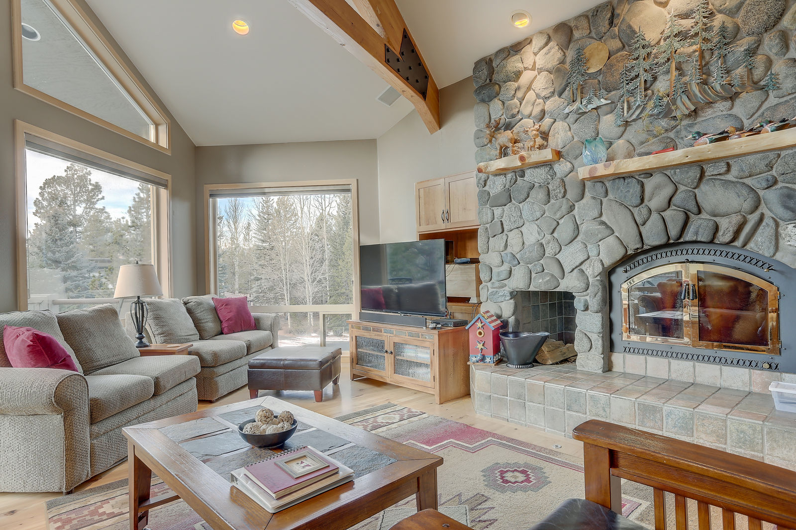 rentals in sunriver or for up to 16 guests